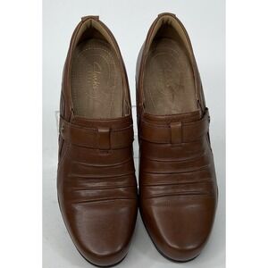 Clarks Shoes Womens 9 N Artisan Pleated Heels Pump Slip On Loafers 15260 Brown